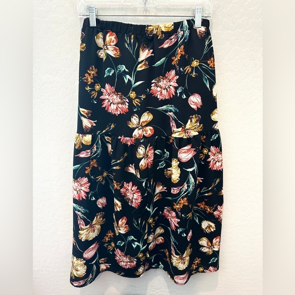 DOWNEAST | Black Romantic Floral Tiered Boho Peasant Midi Skirt | Medium